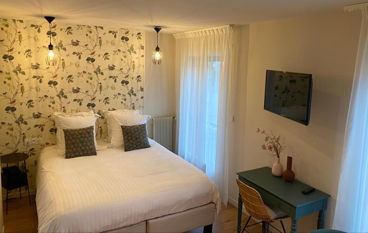 Les Bains Hotel